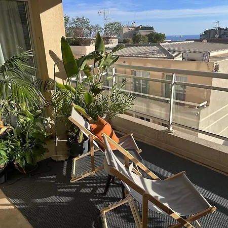 Appartement Sunny With Terrace